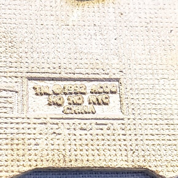 Atlanta Olympic Games 1996 Merrill Lynch Bull Stars Flame Lapel Pin 1.5" - Picture 4 of 5